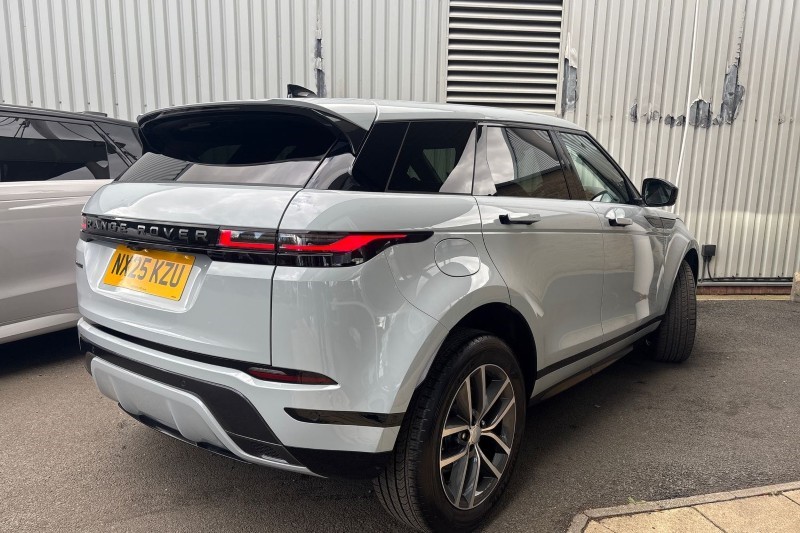 2025 (25) LAND ROVER RANGE ROVER EVOQUE 2.0 D200 Dynamic SE 5dr Auto 4580697