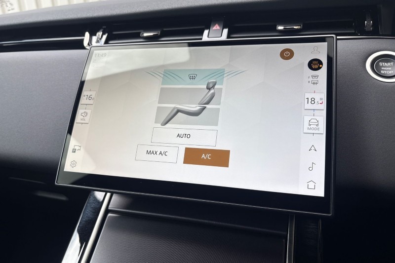 2025 (25) LAND ROVER RANGE ROVER EVOQUE 2.0 D200 Dynamic SE 5dr Auto 4580680