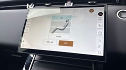 2025 (25) LAND ROVER RANGE ROVER EVOQUE 2.0 D200 Dynamic SE 5dr Auto 4580680