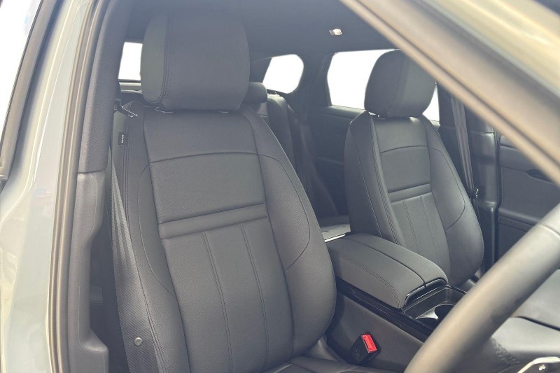 2025 (25) LAND ROVER RANGE ROVER EVOQUE 2.0 D200 Dynamic SE 5dr Auto 4580673