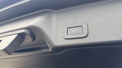 2025 (25) LAND ROVER RANGE ROVER EVOQUE 2.0 D200 Dynamic SE 5dr Auto 4575709