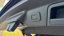 2024 (24) LAND ROVER RANGE ROVER VELAR 2.0 D200 MHEV Dynamic HSE 5dr Auto 4533142