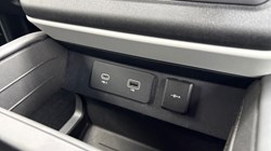 2024 (24) LAND ROVER DEFENDER 3.0 D300 X-Dynamic HSE 90 3dr Auto 4542230