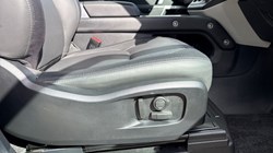 2024 (24) LAND ROVER DEFENDER 3.0 D300 X-Dynamic HSE 90 3dr Auto 4532854