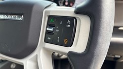 2024 (24) LAND ROVER DEFENDER 3.0 D300 X-Dynamic HSE 90 3dr Auto 4532859