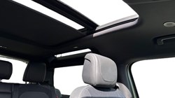 2024 (24) LAND ROVER DEFENDER 3.0 D300 X-Dynamic HSE 90 3dr Auto 4532850