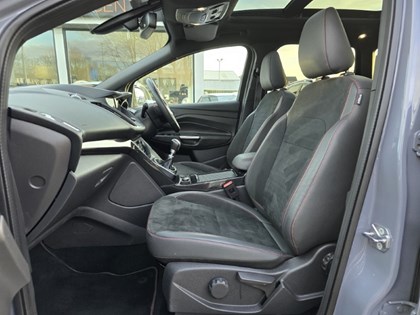 2019 (19) FORD KUGA 2.0 TDCi ST-Line Edition 5dr 2WD