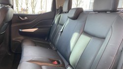 2019 (69) NISSAN COMMERCIAL NAVARA Double Cab Pick Up Tekna 2.3dCi 190 TT 4WD 2987917