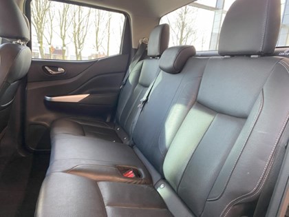 2019 (69) NISSAN COMMERCIAL NAVARA Double Cab Pick Up Tekna 2.3dCi 190 TT 4WD