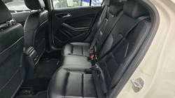 2017 (17) MERCEDES-BENZ A CLASS A180d Sport Premium 5dr Auto 3057998