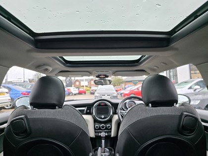 2017 (17) MINI HATCHBACK 2.0 Cooper S D 3dr Auto