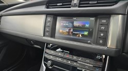2016 (65) JAGUAR XF 2.0d [180] Prestige 4dr Auto 3175610