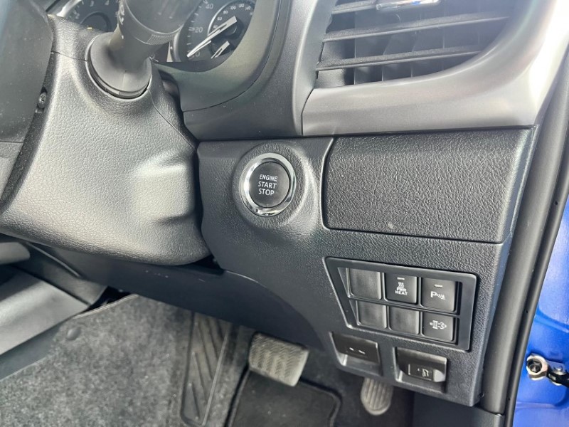 2023 (23) TOYOTA COMMERCIAL HILUX Invincible D/Cab Pick Up 2.8 D-4D Auto 3349710