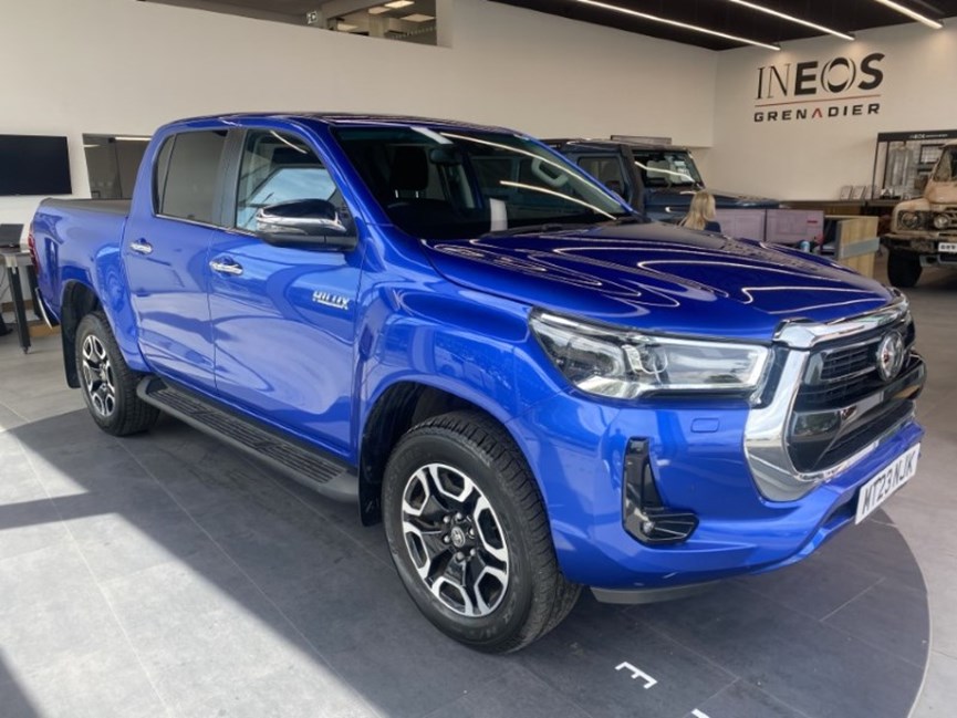 2023 (23) TOYOTA COMMERCIAL HILUX Invincible D/Cab Pick Up 2.8 D-4D Auto