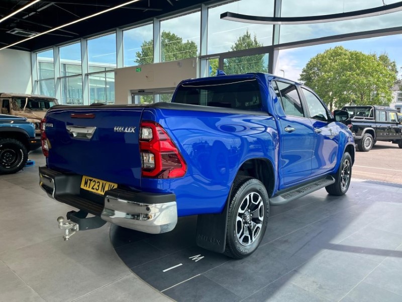 2023 (23) TOYOTA COMMERCIAL HILUX Invincible D/Cab Pick Up 2.8 D-4D Auto 3349712