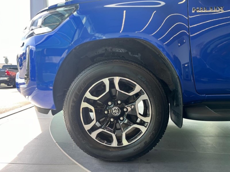 2023 (23) TOYOTA COMMERCIAL HILUX Invincible D/Cab Pick Up 2.8 D-4D Auto 3349705