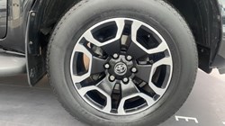 2021 (21) TOYOTA COMMERCIAL HILUX Invincible D/Cab Pick Up 2.8 D-4D Auto 3346804