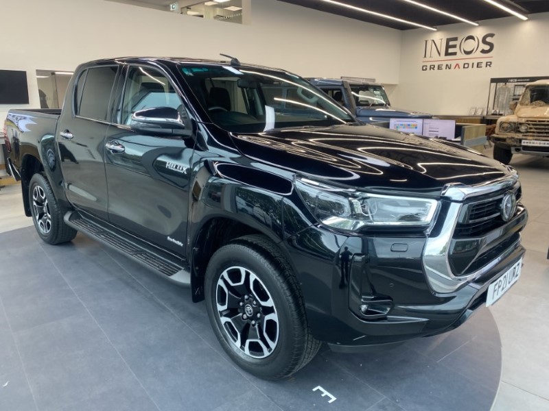 2021 (21) TOYOTA COMMERCIAL HILUX Invincible D/Cab Pick Up 2.8 D-4D Auto