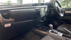 2021 (21) TOYOTA COMMERCIAL HILUX Invincible D/Cab Pick Up 2.8 D-4D Auto 3346815