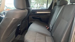 2021 (21) TOYOTA COMMERCIAL HILUX Invincible D/Cab Pick Up 2.8 D-4D Auto 3346811