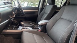 2021 (21) TOYOTA COMMERCIAL HILUX Invincible D/Cab Pick Up 2.8 D-4D Auto 3346814