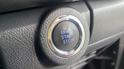 2021 (21) TOYOTA COMMERCIAL HILUX Invincible D/Cab Pick Up 2.8 D-4D Auto 3346821