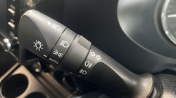 2021 (21) TOYOTA COMMERCIAL HILUX Invincible D/Cab Pick Up 2.8 D-4D Auto 3346825