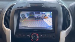 2021 (70) ISUZU COMMERCIAL D-MAX 1.9 XTR Nav PLUS Double Cab 4x4 Auto 3379905