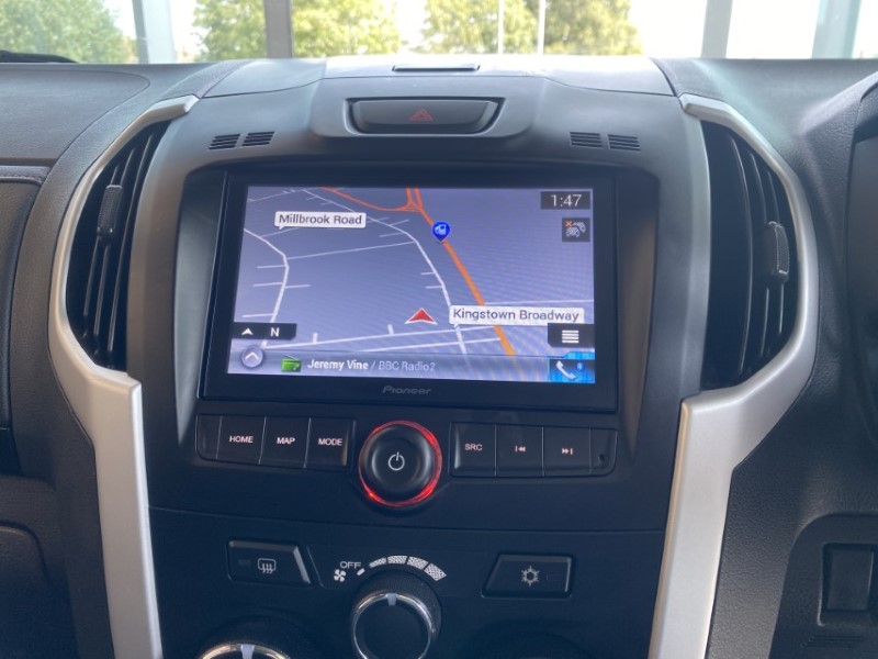 2021 (70) ISUZU COMMERCIAL D-MAX 1.9 XTR Nav PLUS Double Cab 4x4 Auto 3379906