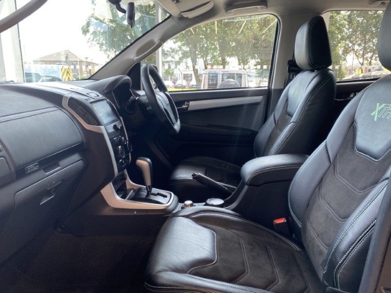 2021 (70) ISUZU COMMERCIAL D-MAX 1.9 XTR Nav PLUS Double Cab 4x4 Auto 3379889