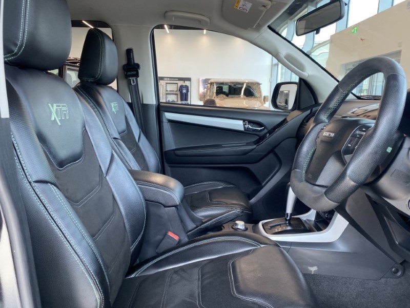 2021 (70) ISUZU COMMERCIAL D-MAX 1.9 XTR Nav PLUS Double Cab 4x4 Auto 3379897