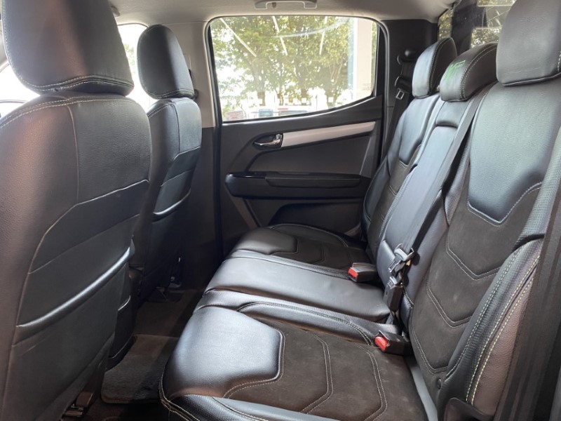 2021 (70) ISUZU COMMERCIAL D-MAX 1.9 XTR Nav PLUS Double Cab 4x4 Auto 3379887