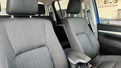 2023 (23) TOYOTA COMMERCIAL HILUX Invincible D/Cab Pick Up 2.4 D-4D Auto 3443656