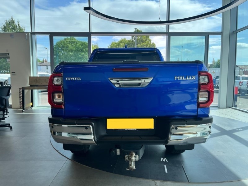 2023 (23) TOYOTA COMMERCIAL HILUX Invincible D/Cab Pick Up 2.4 D-4D Auto 3443652