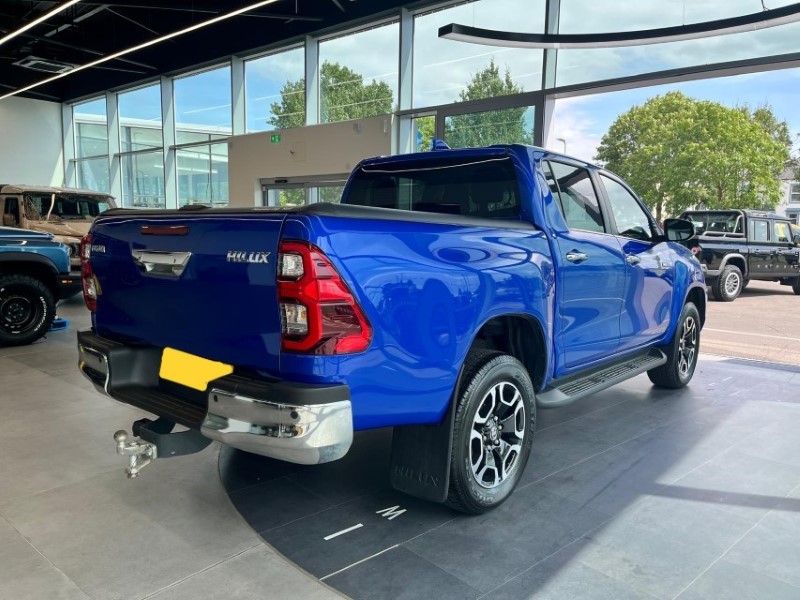 2023 (23) TOYOTA COMMERCIAL HILUX Invincible D/Cab Pick Up 2.4 D-4D Auto 3443653