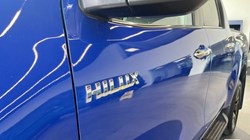 2023 (23) TOYOTA COMMERCIAL HILUX Invincible D/Cab Pick Up 2.4 D-4D Auto 3443657