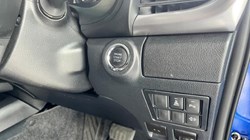 2023 (23) TOYOTA COMMERCIAL HILUX Invincible D/Cab Pick Up 2.4 D-4D Auto 3443651