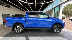 2023 (23) TOYOTA COMMERCIAL HILUX Invincible D/Cab Pick Up 2.4 D-4D Auto 3443644