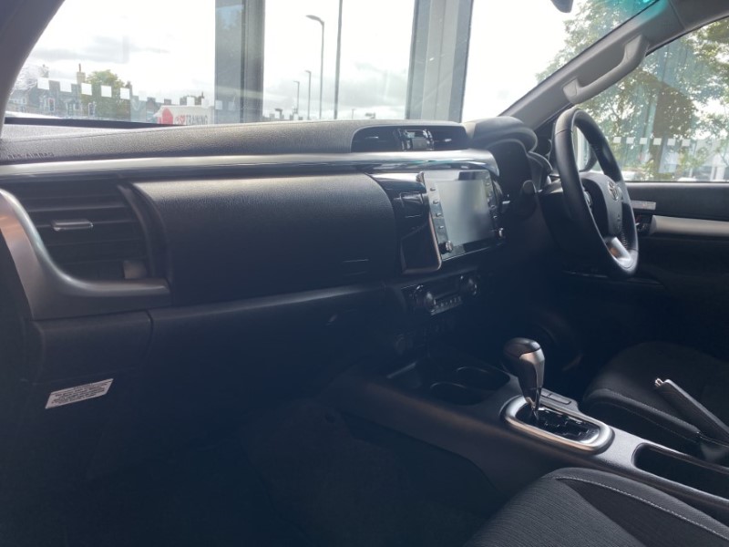 2023 (23) TOYOTA COMMERCIAL HILUX Invincible D/Cab Pick Up 2.4 D-4D Auto 3442028