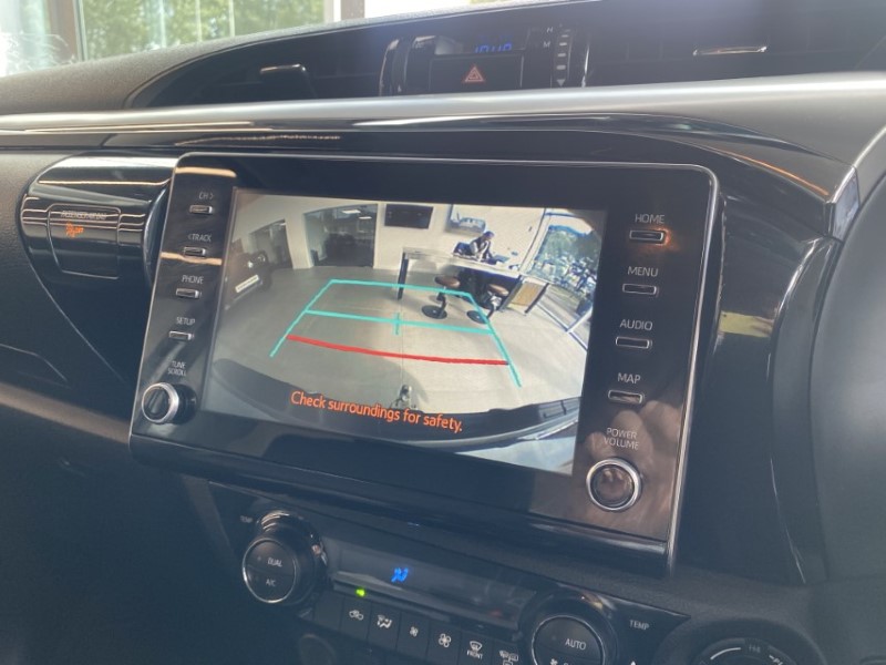 2023 (23) TOYOTA COMMERCIAL HILUX Invincible D/Cab Pick Up 2.4 D-4D Auto 3442040