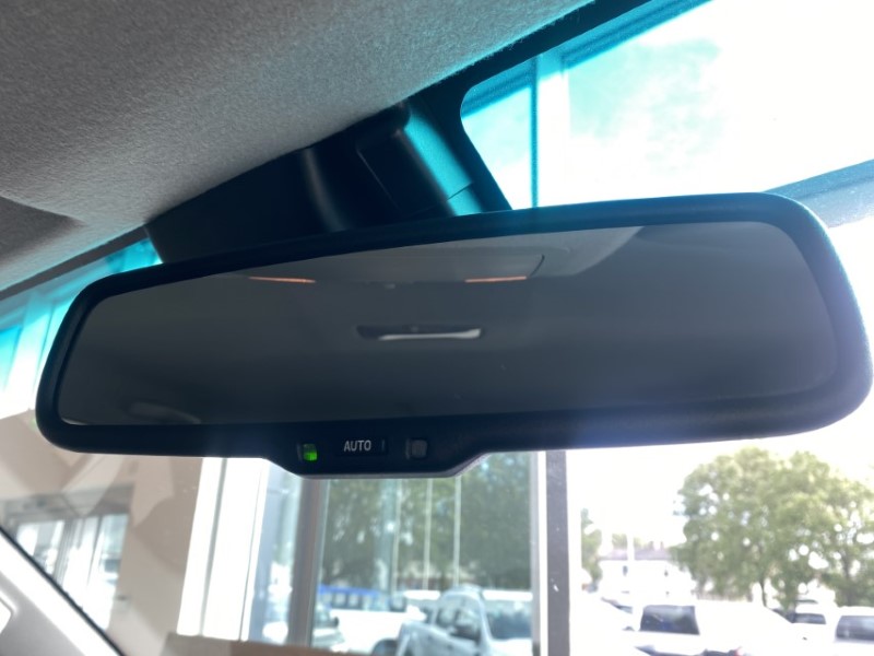 2023 (23) TOYOTA COMMERCIAL HILUX Invincible D/Cab Pick Up 2.4 D-4D Auto 3442047