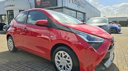 2022 (71) TOYOTA AYGO 1.0 VVT-i X-Play TSS 5dr 3389945