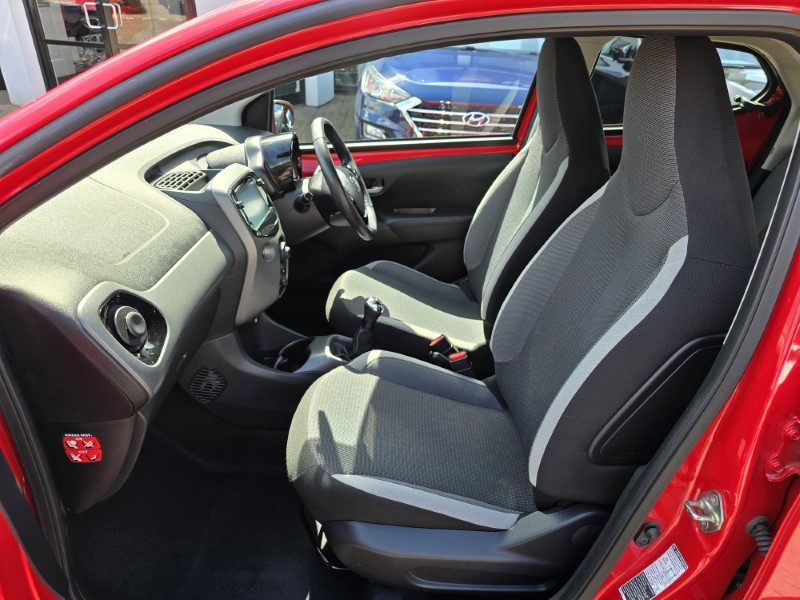 2022 (71) TOYOTA AYGO 1.0 VVT-i X-Play TSS 5dr 3389964