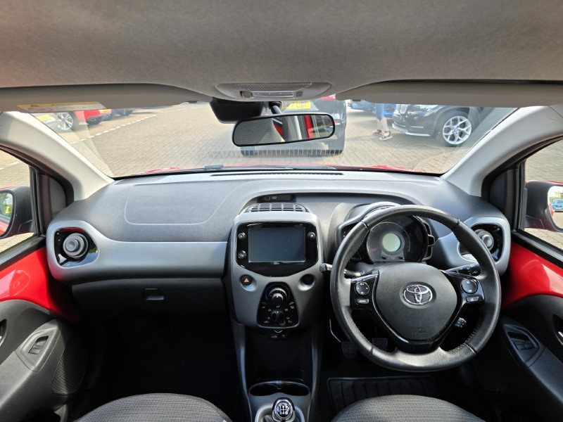 2022 (71) TOYOTA AYGO 1.0 VVT-i X-Play TSS 5dr 3389957