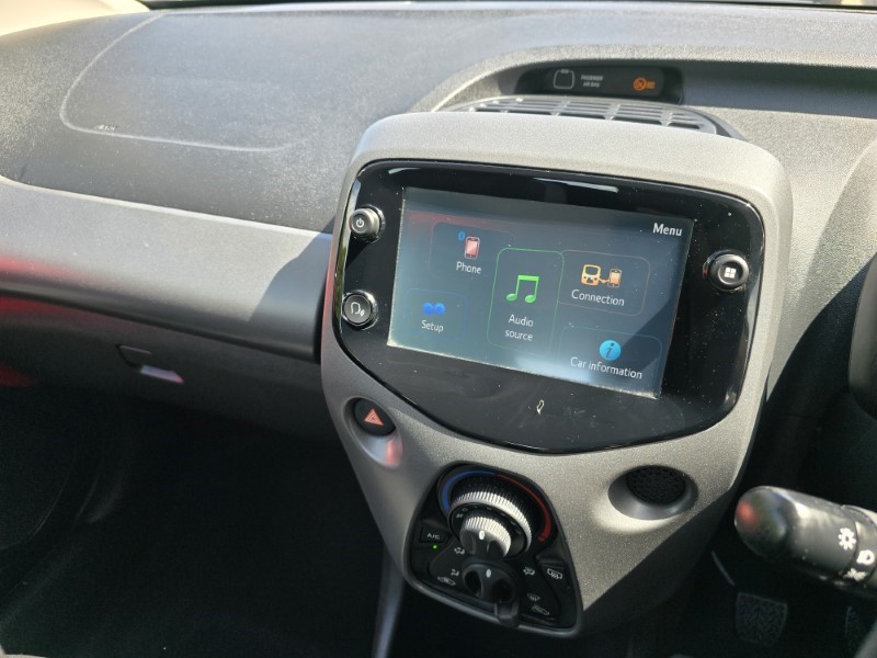 2022 (71) TOYOTA AYGO 1.0 VVT-i X-Play TSS 5dr 3389976