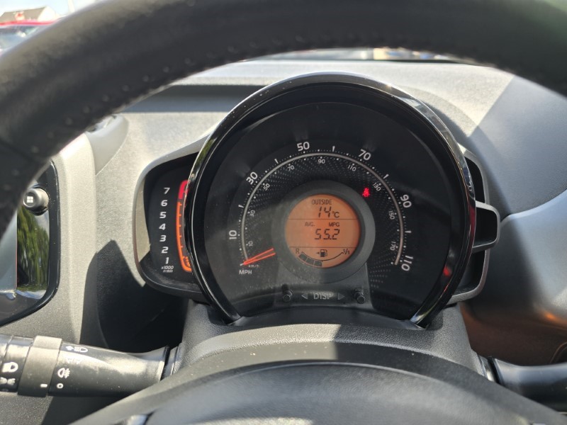 2022 (71) TOYOTA AYGO 1.0 VVT-i X-Play TSS 5dr 3389973