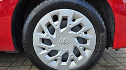 2022 (71) TOYOTA AYGO 1.0 VVT-i X-Play TSS 5dr 3389942