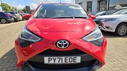 2022 (71) TOYOTA AYGO 1.0 VVT-i X-Play TSS 5dr 3389947