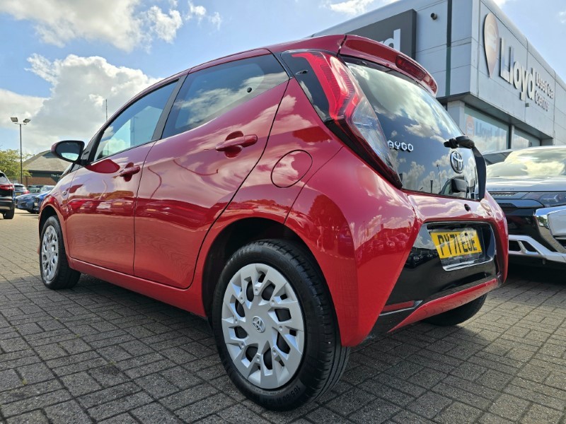 2022 (71) TOYOTA AYGO 1.0 VVT-i X-Play TSS 5dr 3389951