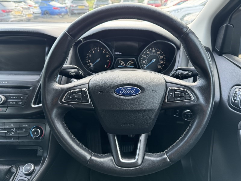 2015 (65) FORD FOCUS 1.0 EcoBoost 125 Zetec S 5dr 3452396